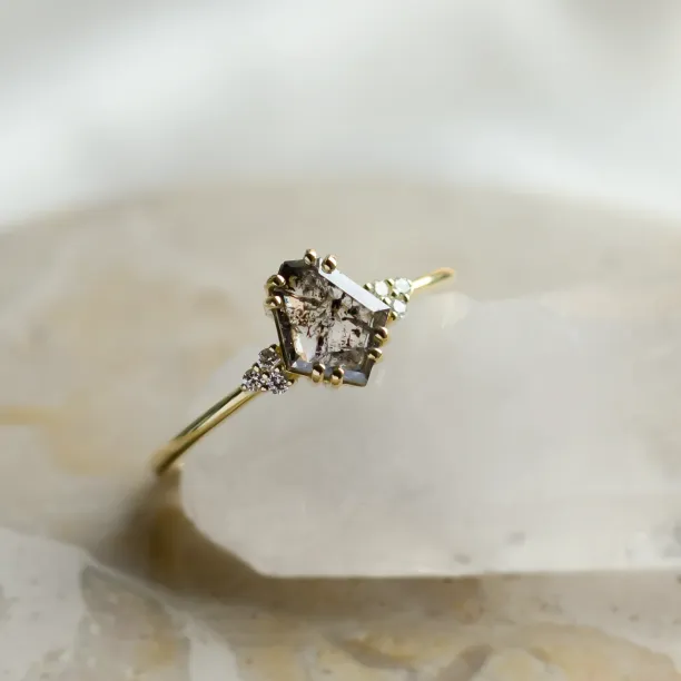 Vintage salt and pepper diamond engagement ring VERA Image