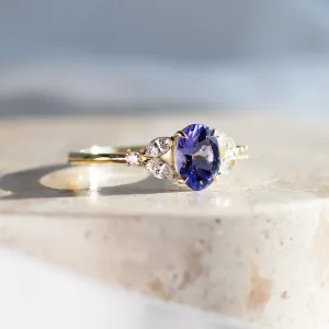 Oval tanzanite engagement ring FIORA Thumbnail