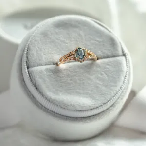 Antique teal sapphire engagement ring HARRIET Thumbnail