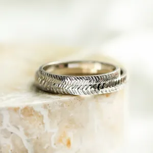 Solid gold arrow wedding bands CUPID Thumbnail