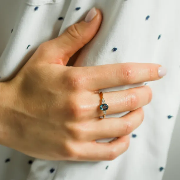 Unique teal sapphire and moissanite ring MAYLA Image
