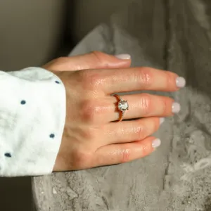 Zlatý prsten s lab grown diamantem a přírodními diamanty SYDNEY Thumbnail