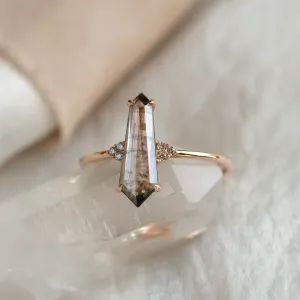 Prsten s laboratorním salt and pepper diamantem a klasickými diamanty GOTH Thumbnail