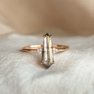 Prsten s laboratorním salt and pepper diamantem a klasickými diamanty GOTH