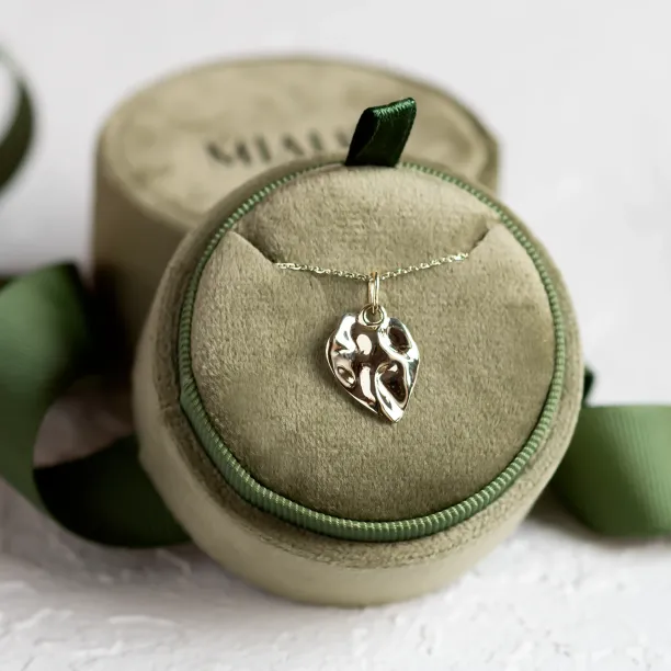 Original heartshaped necklace MARGUERITE Image