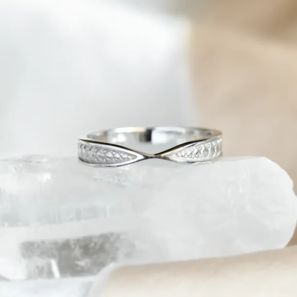 Zlatý zúžený prsten PUNTO Image