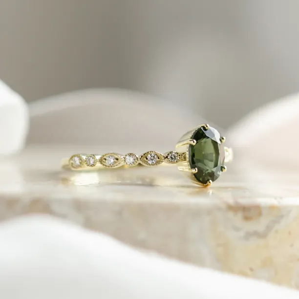 Vintage engagement ring with green sapphire and diamonds MADDIE Image