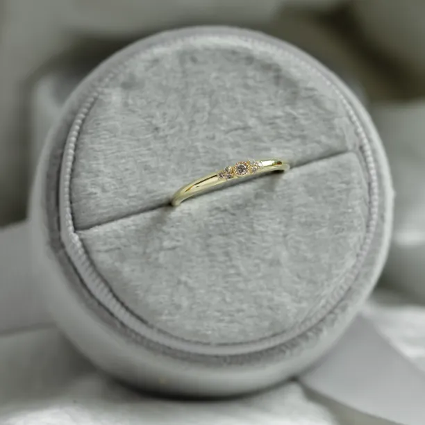 Zlatý zásnubní prsten s diamanty GWEN Image