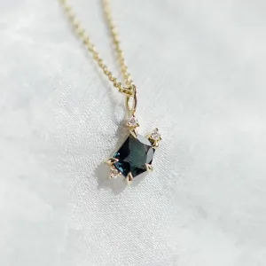 Gold pendant with asymmetrical sapphires and diamonds TRIX