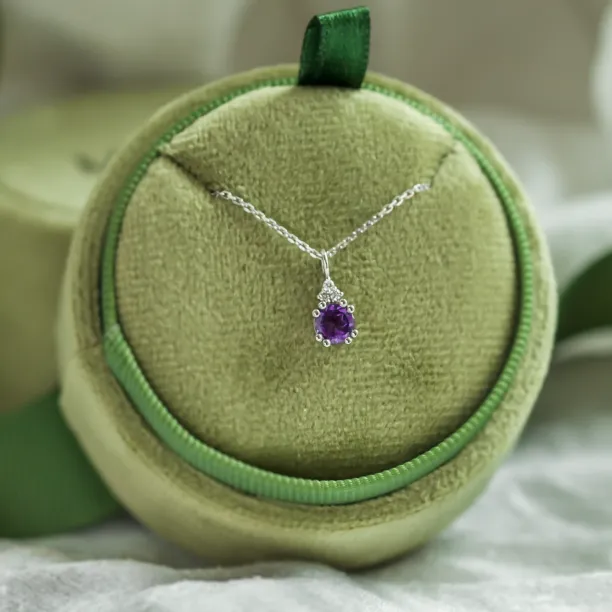 Zlatý přívěsek s ametystem a diamanty LILA Image