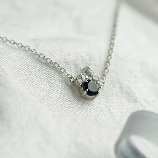 Zlatý náhrdelník s london blue topazem a diamanty LAM Image