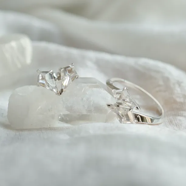 Kite moissanite jewellery set DEVON Image