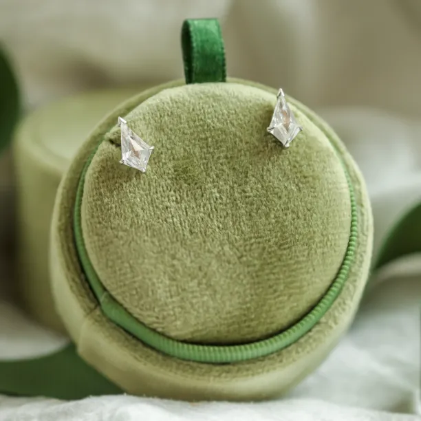 Gold kite moissanite earrings DANE Image