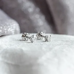 Classic earrings with lab-grown diamonds FENIX Thumbnail