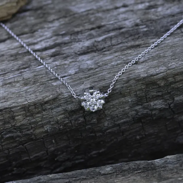 Zlatý přívěsek talisman s laboratorními diamanty ASYL Image