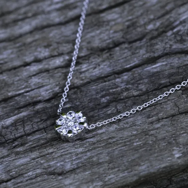 Zlatý přívěsek talisman s laboratorními diamanty ASYL Image