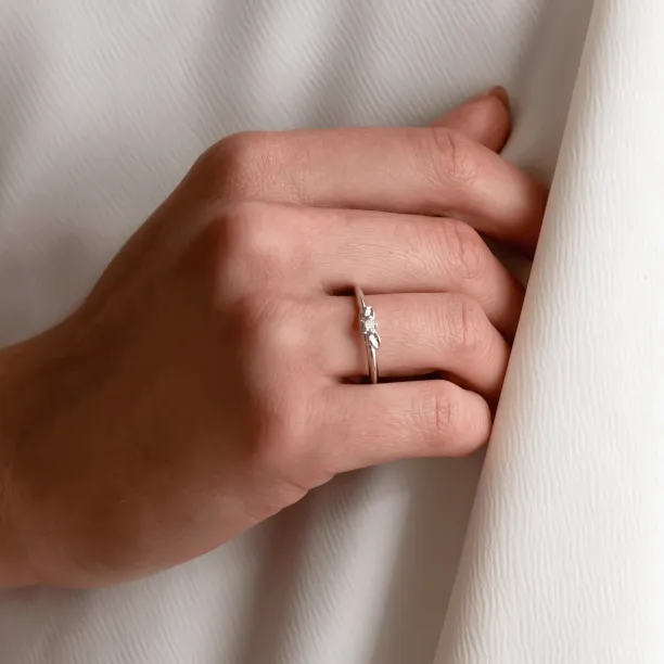 Zásnubní zlatý prsten s lab-grown diamantem ROSI Image