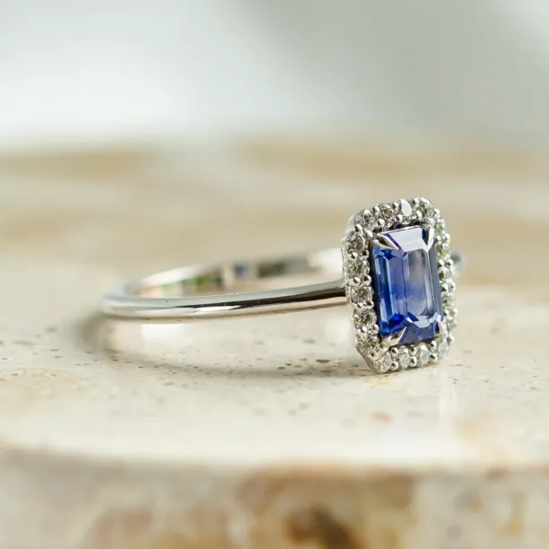 Originální zásnubní prsten s teal safírem a diamanty LEAR Image