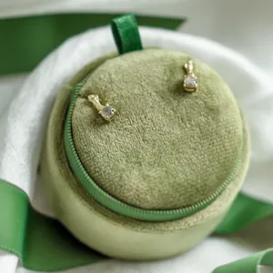 Napichovací originální náušnice se salt and pepper diamanty a s větvičkou ERNA Thumbnail