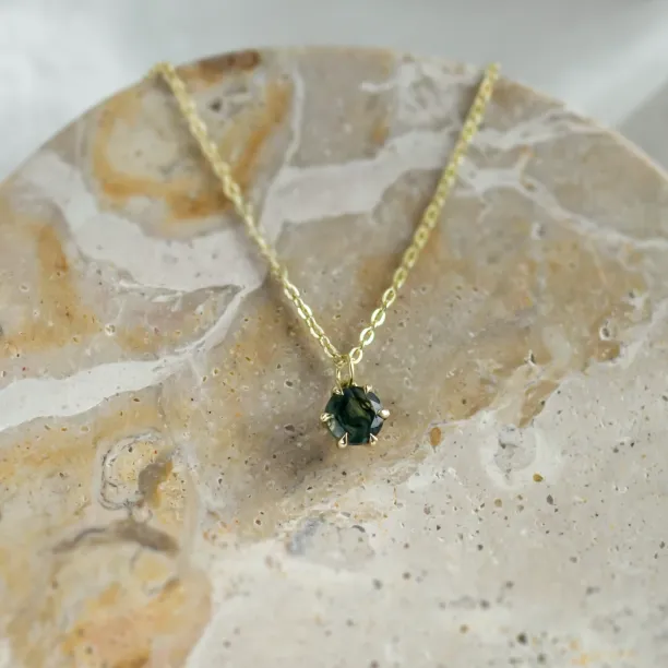 Zlatý přívěsek s mechovým achátem MEDA Image