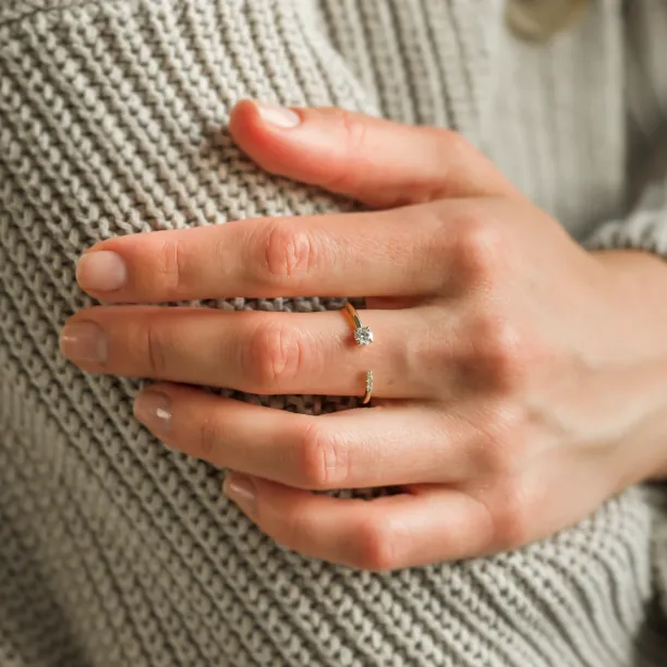 Open ring with diamonds LEIA Image