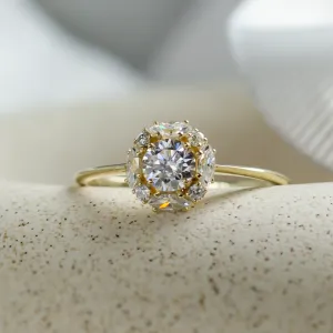 Romantic halo moissanite engagement ring ÉDITH Thumbnail