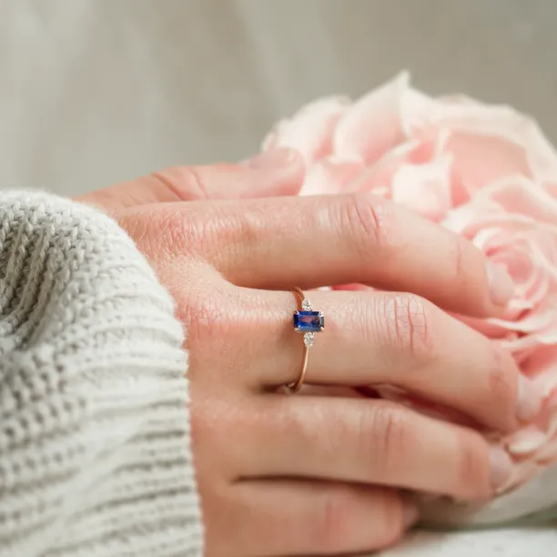 Elegant emerald sapphire and pear diamond ring LEILANI Image