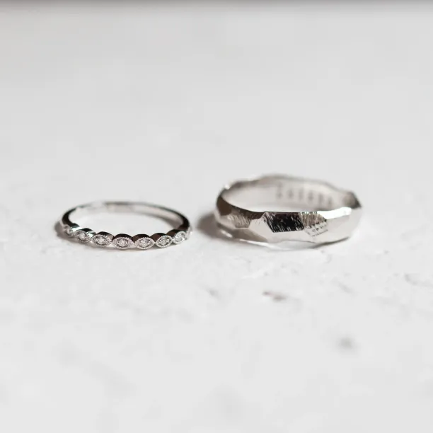 Netradiční snubní prsteny s diamanty DARLING Image