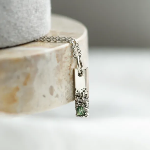 Unusual pendant with perforation and moss agate LIVE Image