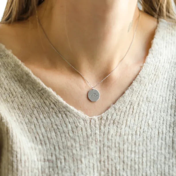 Matný zlatý náhrdelník s vlnou ATLANTIC Image