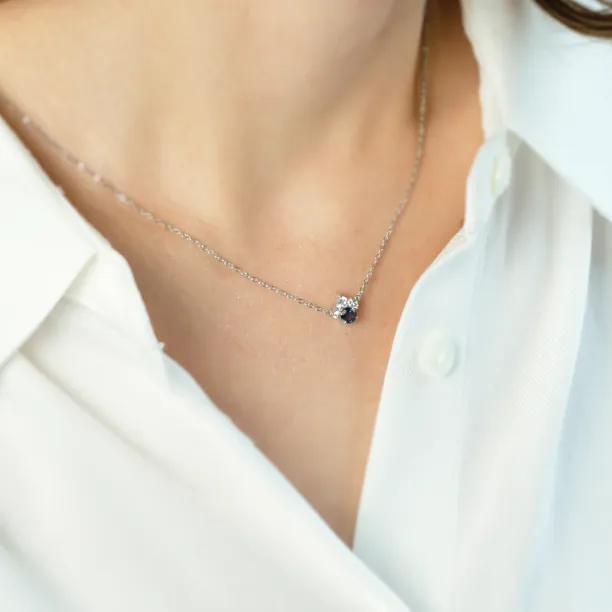 Zlatý náhrdelník s london blue topazem a diamanty LAM Image