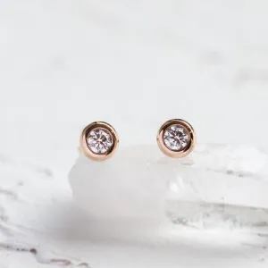 Gold earrings with diamonds in bezel style BECKY Thumbnail
