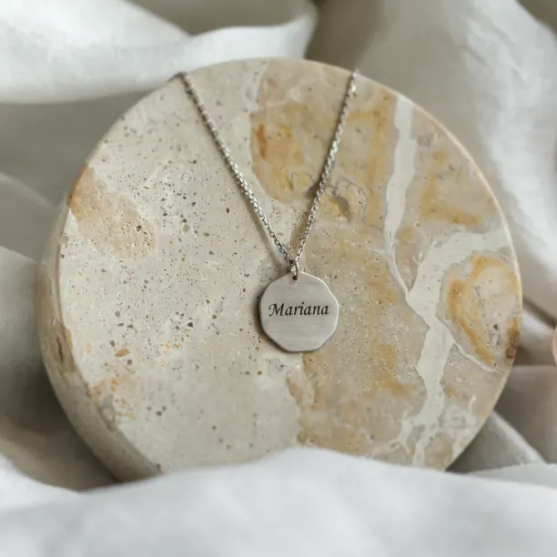 Matte personalized necklace with name TESORO Image