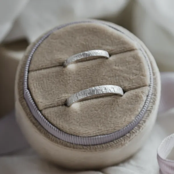 Matte wedding rings with unusual surface AIDA Image