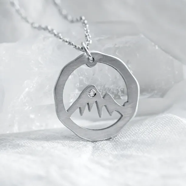Matte gold necklace with mountain motive LIVIGNO Image