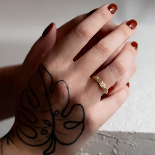 Netradiční snubní prsteny s otisky prstů ZANE Image