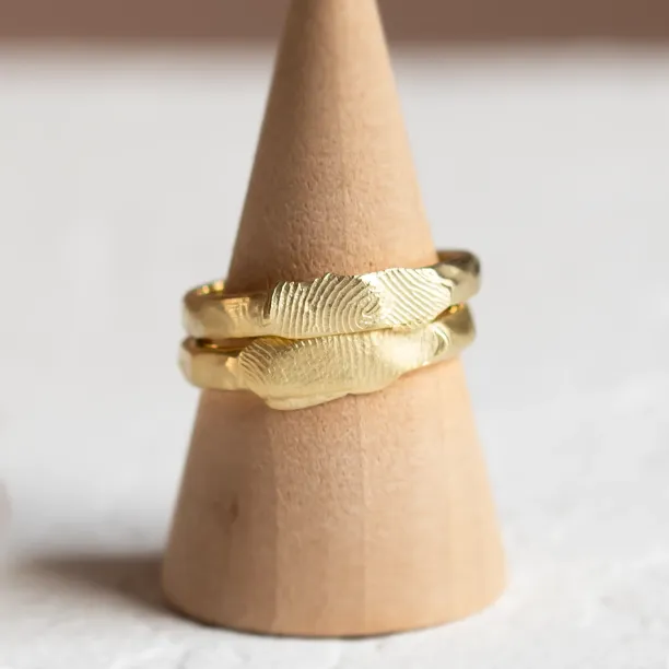 Netradiční snubní prsteny s otisky prstů ZANE Image