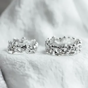 Avant-garde wedding rings with organic elements NALANI