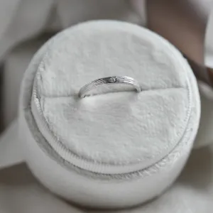 Original wedding ring with tree bark surface NIXON Thumbnail