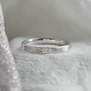 Original wedding ring with tree bark surface NIXON Thumbnail