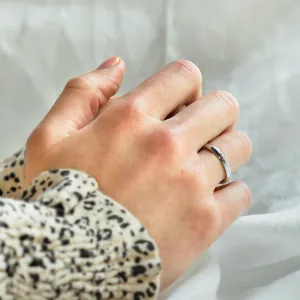 Zlatý prsten s pěticí diamantů NICO Thumbnail