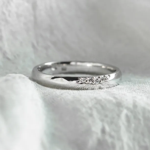 Zlatý prsten s pěticí diamantů NICO Image