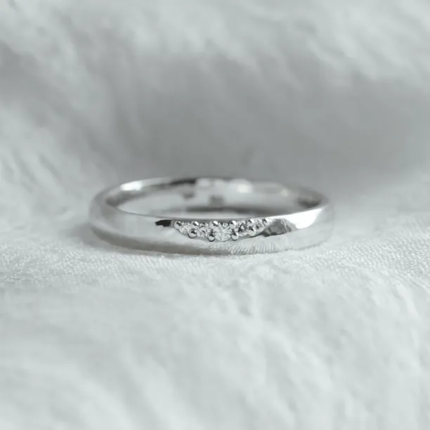 Zlatý prsten s pěticí diamantů NICO Image