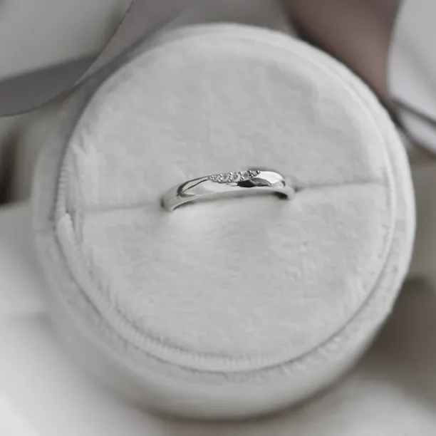 Zlatý prsten s pěticí diamantů NICO Image