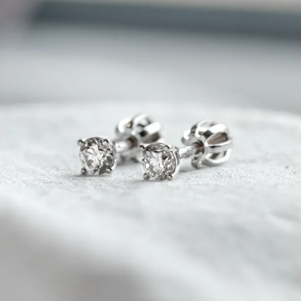 Klasické náušnice s diamanty ESTELLE Image