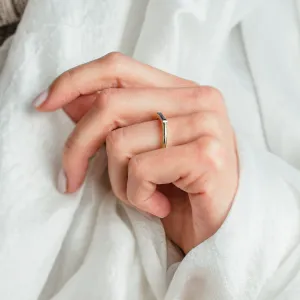 Zlatý prsten s laboratorním safírem v baguette tvaru CYNTHIA Thumbnail