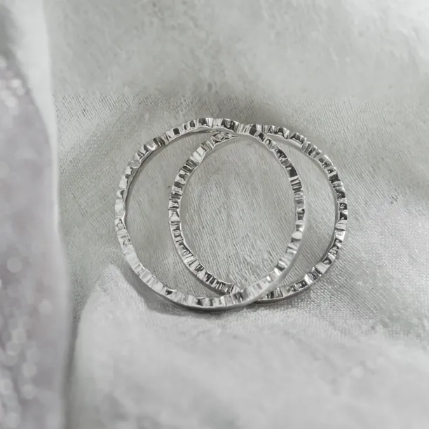 Unusual wedding rings with mountain motive PEAK Image