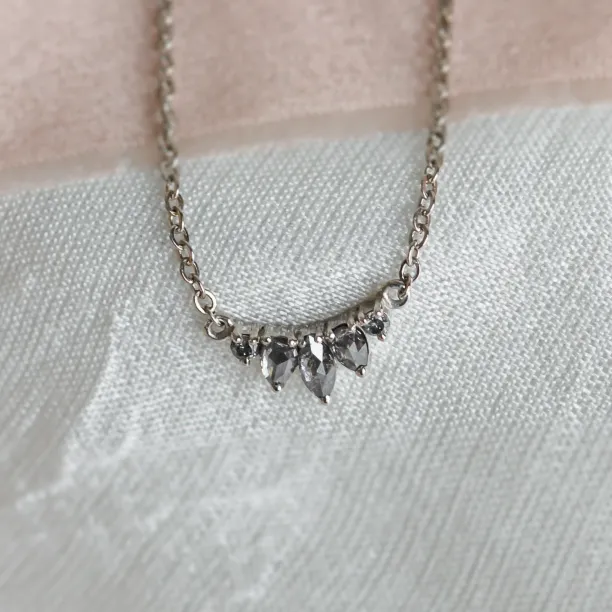 Collection of cluster jewelry with salt and pepper diamonds MABEL Image