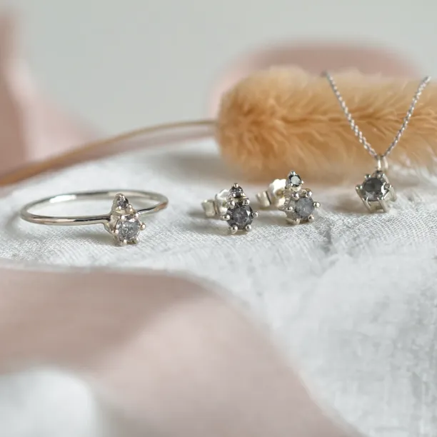 Gold jewelry set with salt and pepper diamonds in cluster style RILEY Image