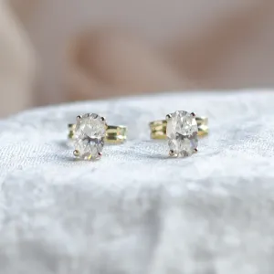 Set of gold jewelry with moissanites CARLY Thumbnail